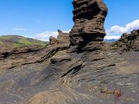 Erodierter Turm aus gepresstem Lavasand am Dyrhólarvegur - Südisland